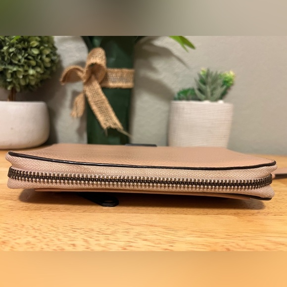 Rebecca Minkoff Tan Leather Wallet/Wristlet - Picture 8 of 13